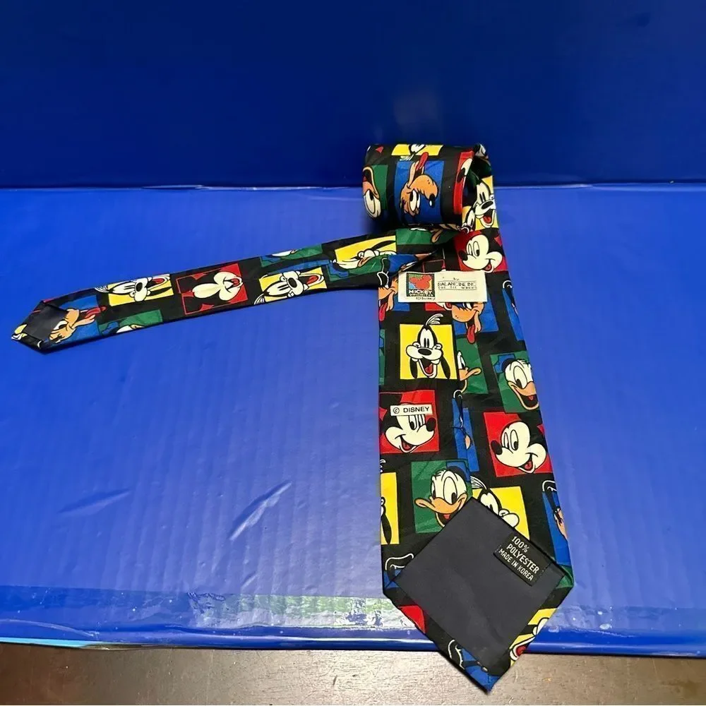 Disney Mickey Tie Unlimited